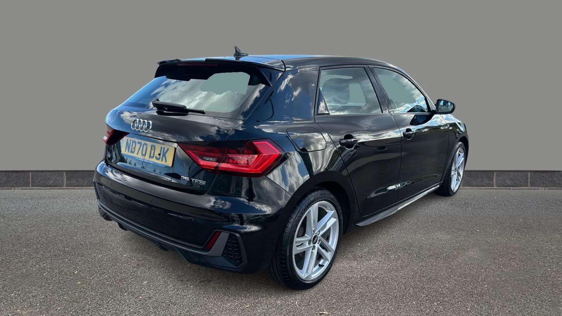 2020 AUDI A1 2020 AUDI A1