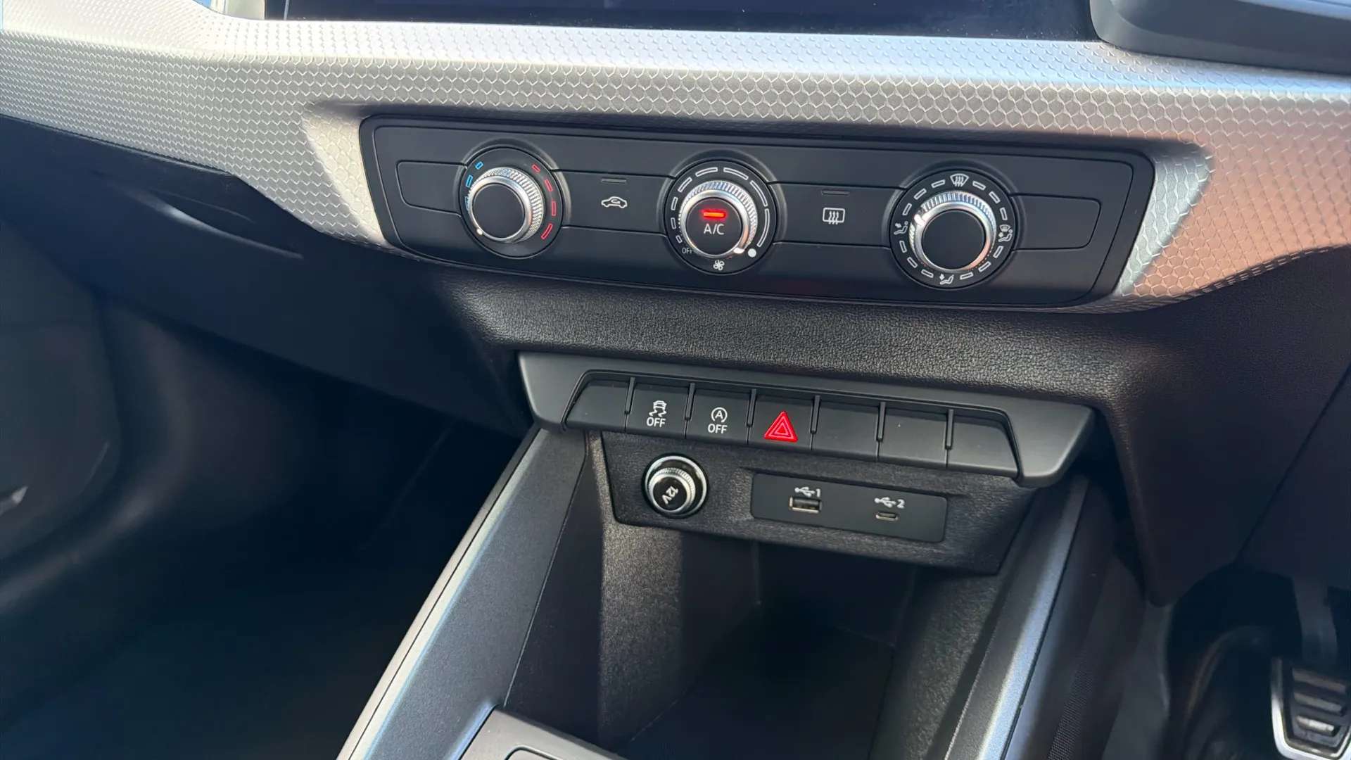2020 AUDI A1 2020 AUDI A1