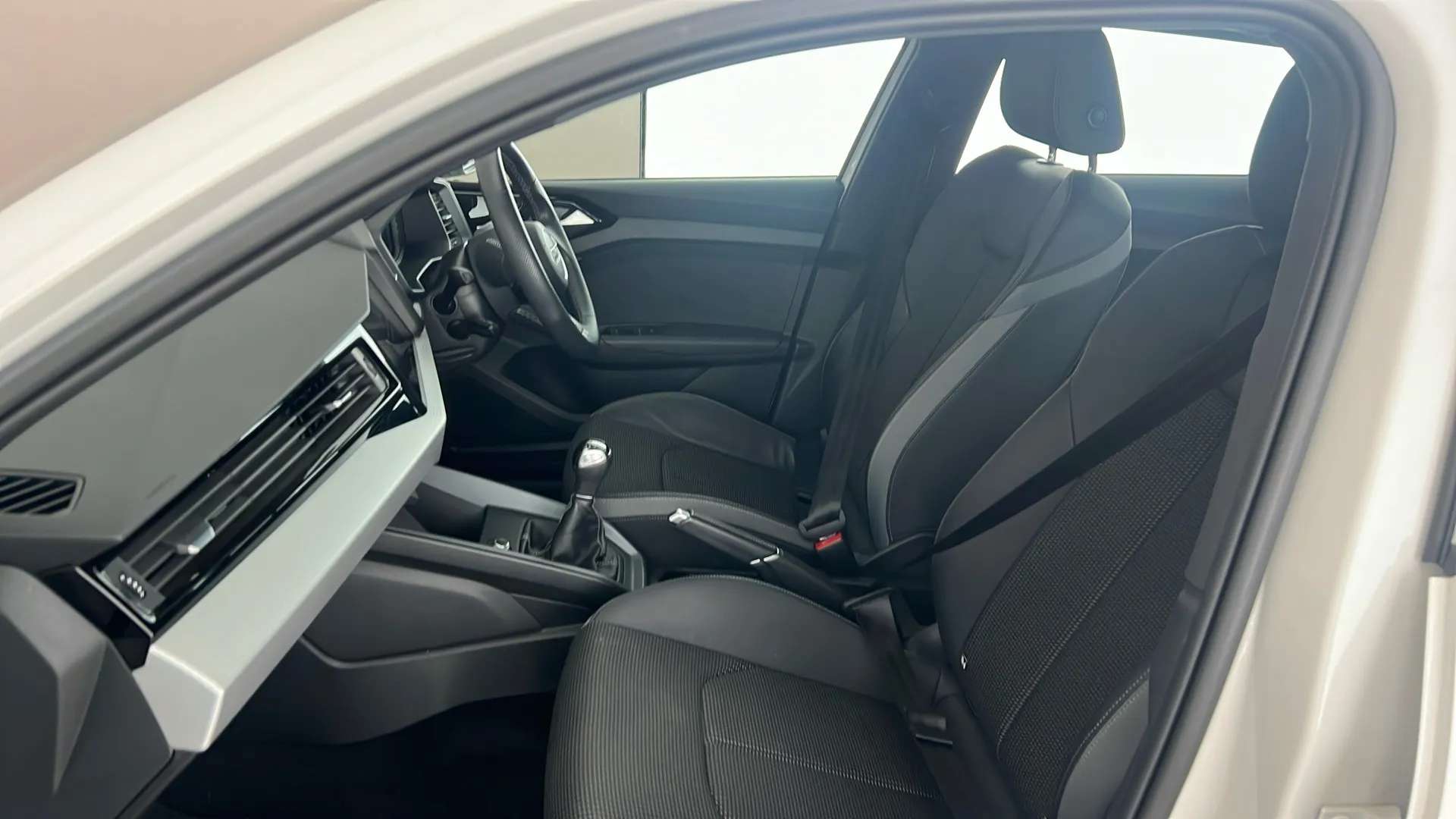 2022 AUDI A1 2022 AUDI A1