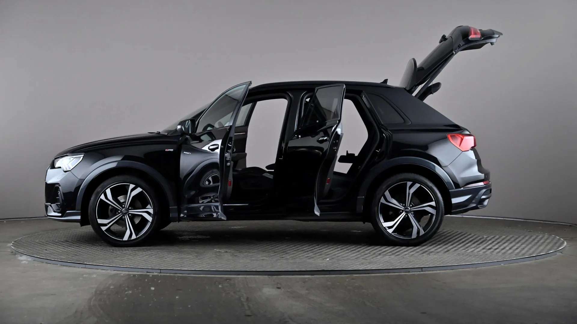 2020 AUDI Q3 2020 AUDI Q3