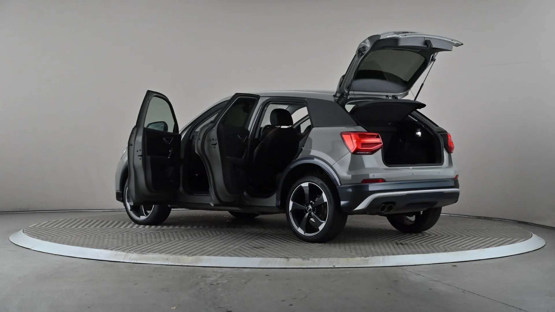 2017 AUDI Q2 2017 AUDI Q2