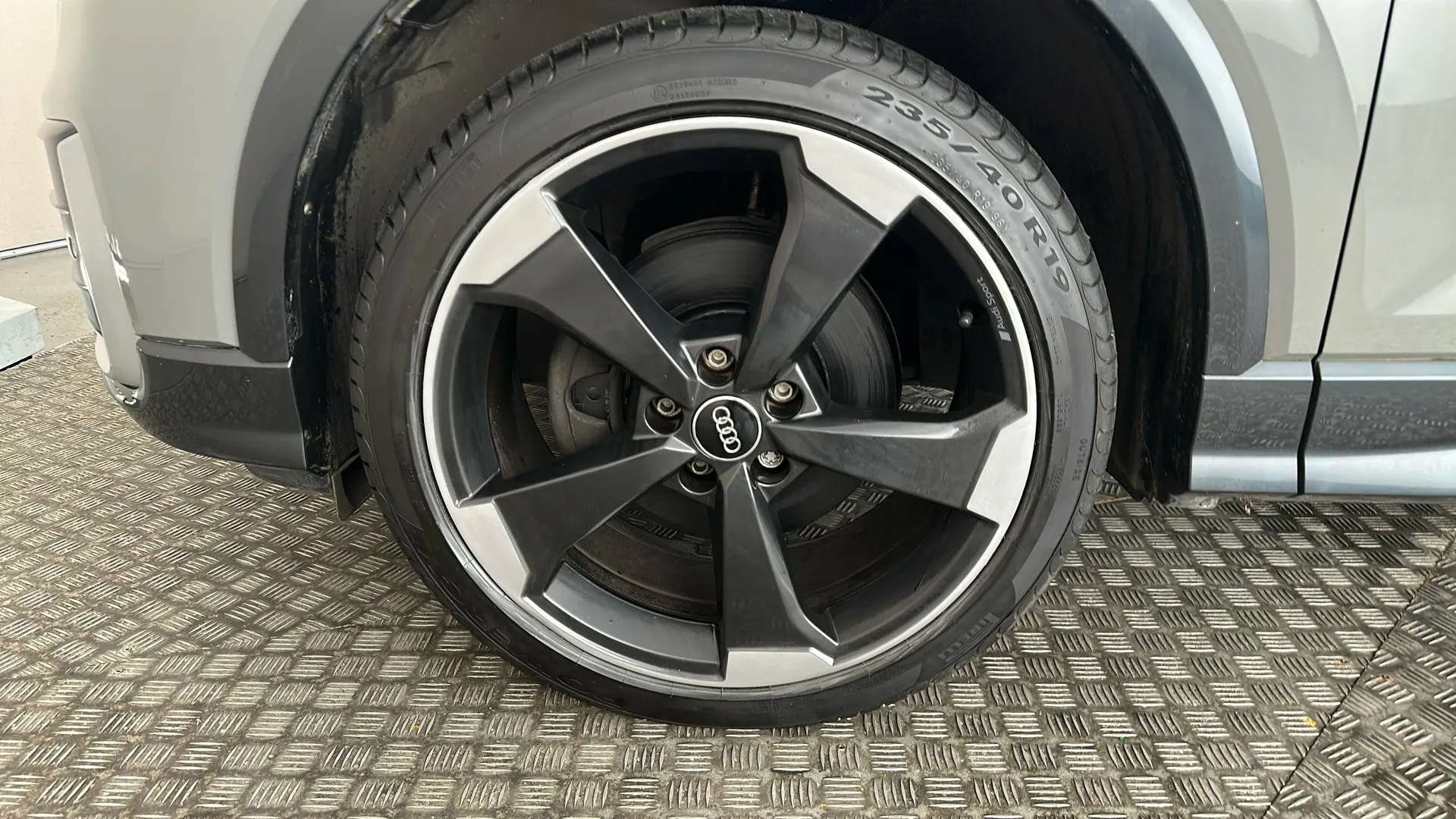 2017 AUDI Q2 2017 AUDI Q2
