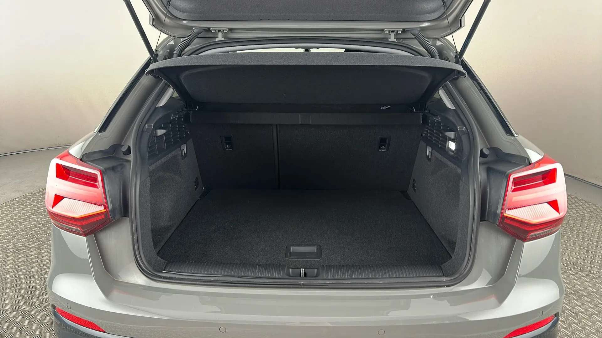 2017 AUDI Q2 2017 AUDI Q2