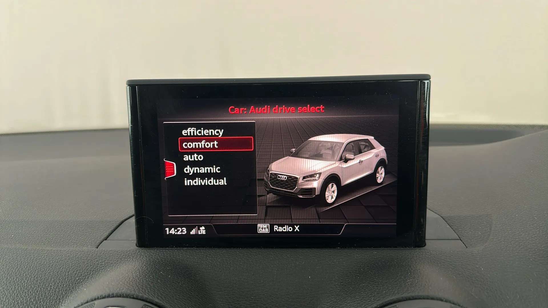 2017 AUDI Q2 2017 AUDI Q2