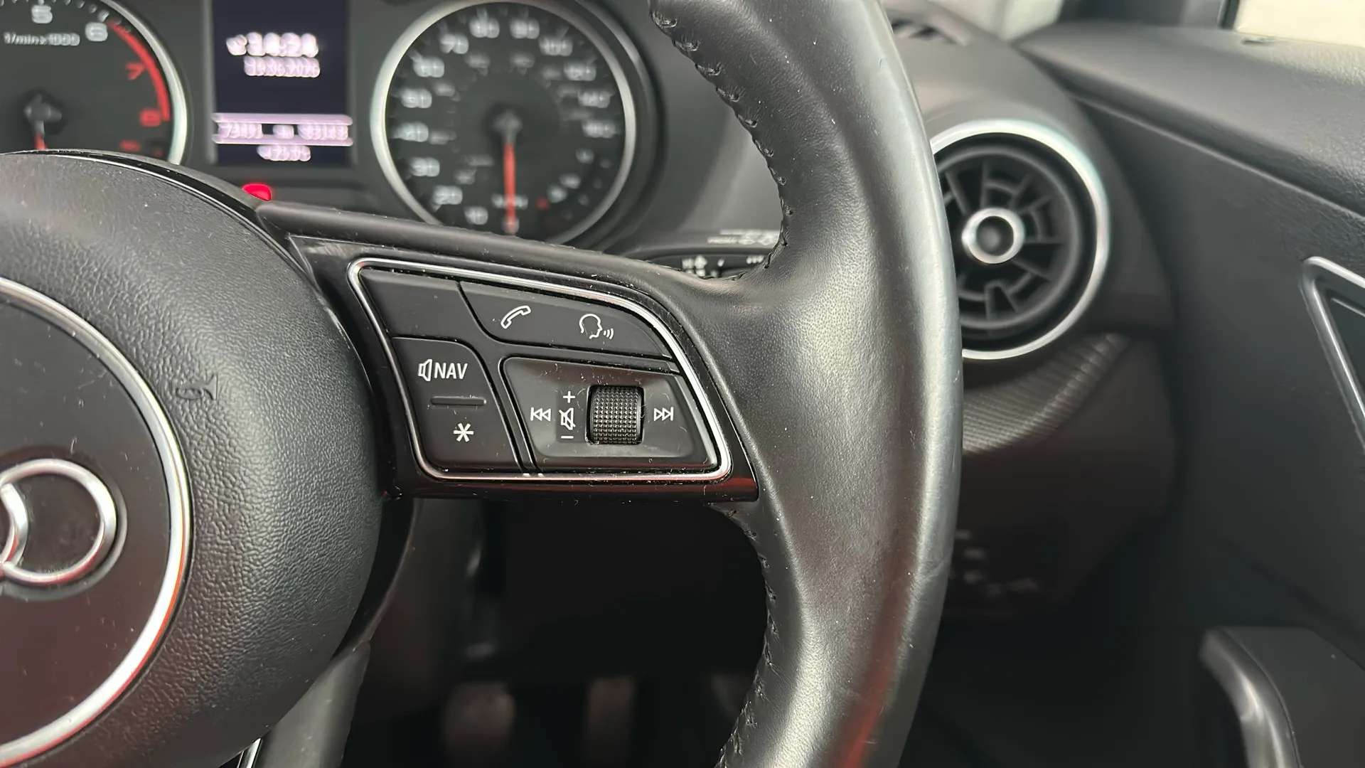 2017 AUDI Q2 2017 AUDI Q2