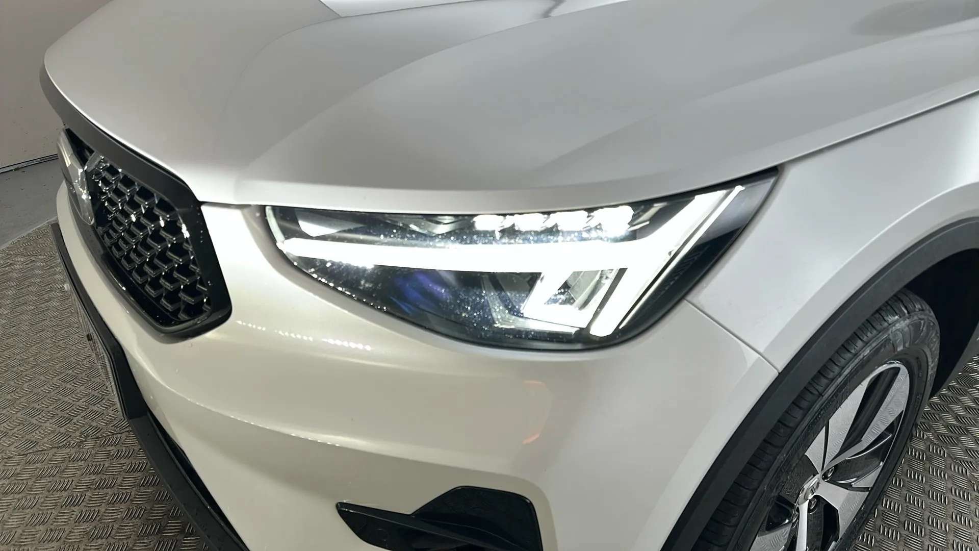 2022 VOLVO XC40 2022 VOLVO XC40