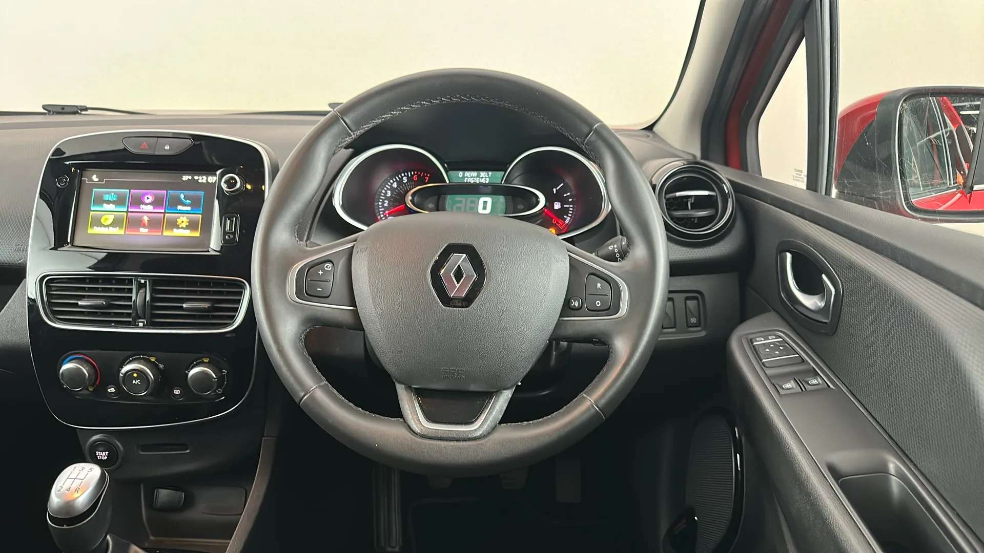 2019 RENAULT CLIO 2019 RENAULT CLIO