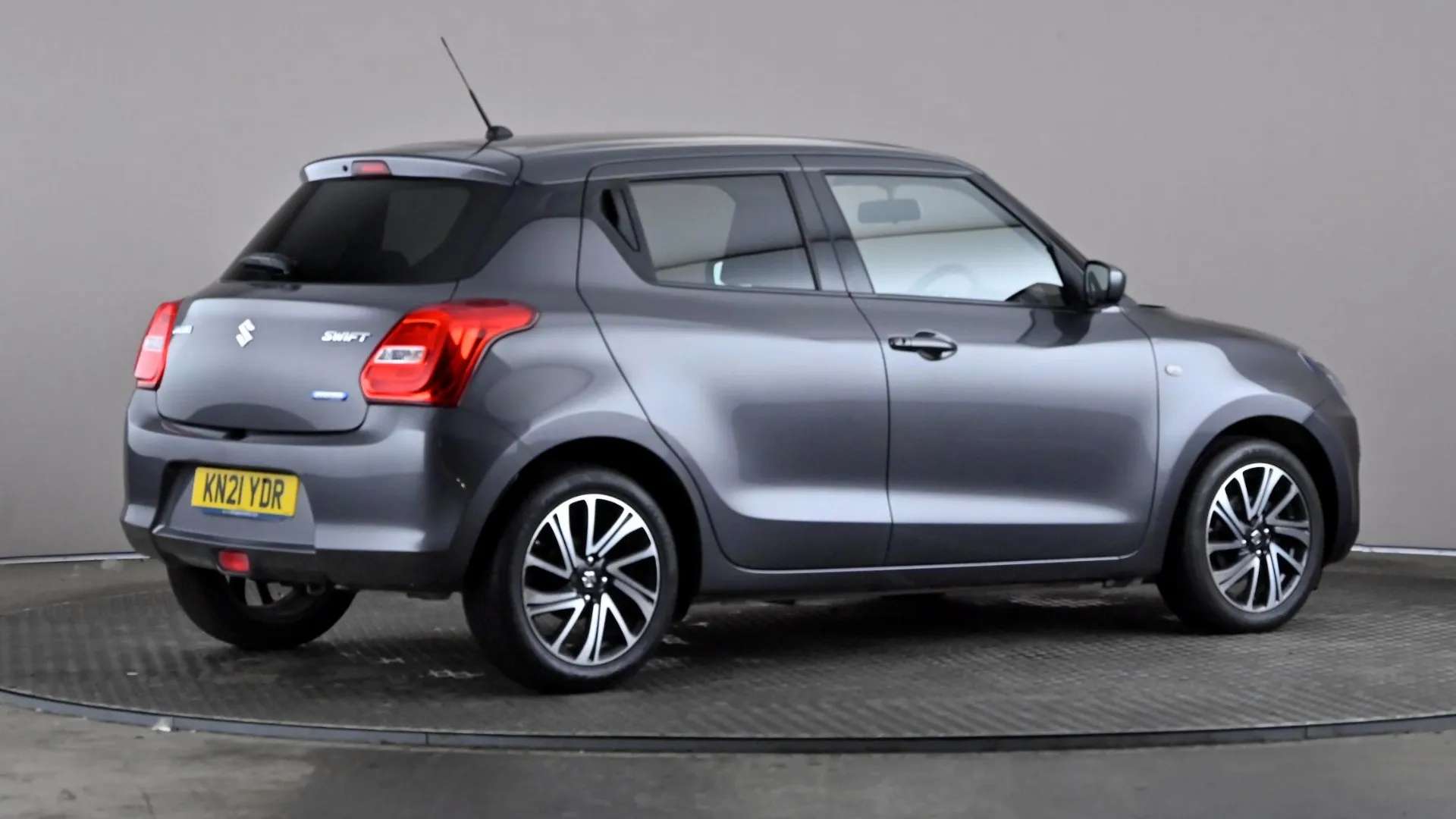 2021 SUZUKI SWIFT 2021 SUZUKI SWIFT