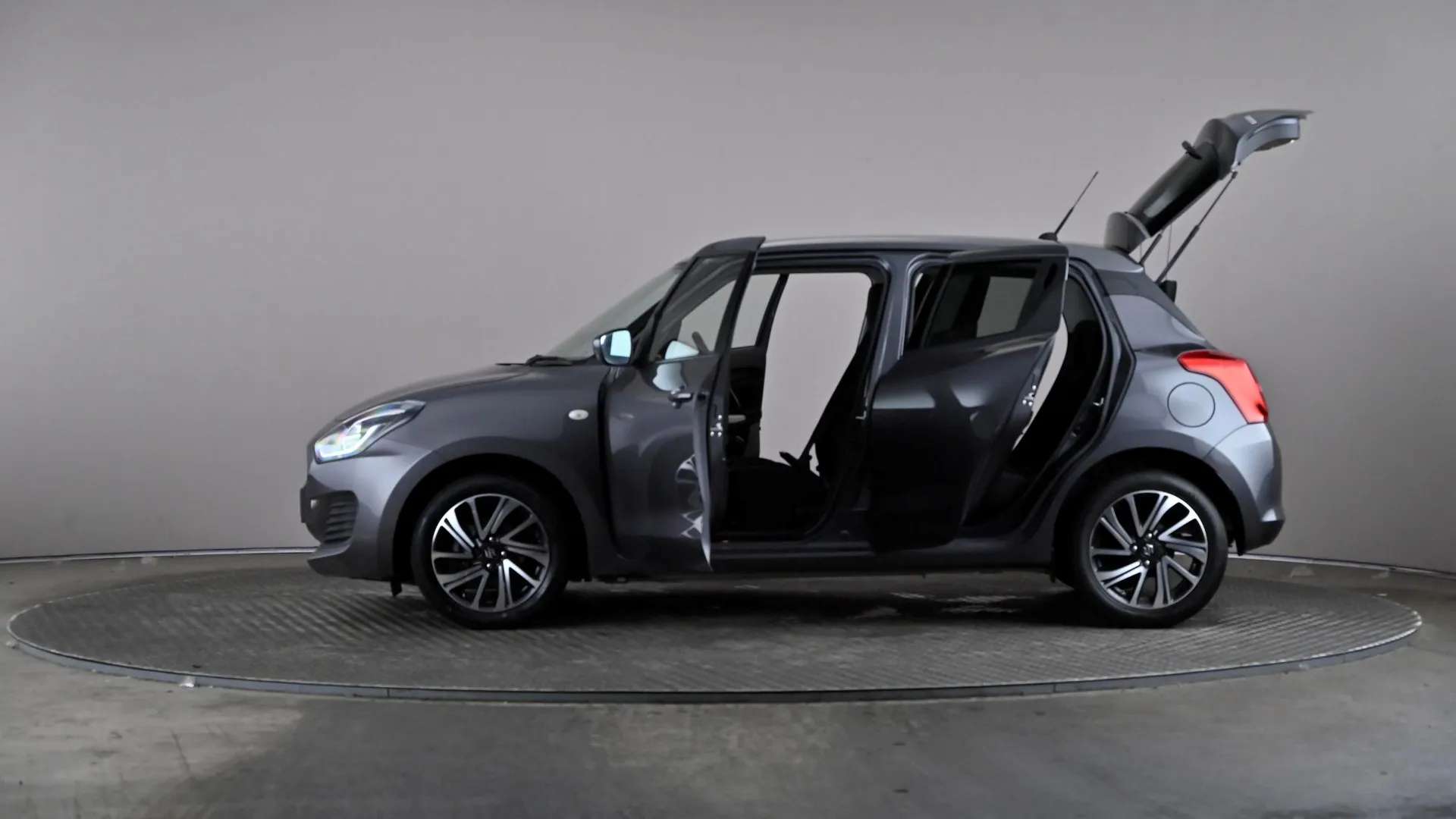 2021 SUZUKI SWIFT 2021 SUZUKI SWIFT