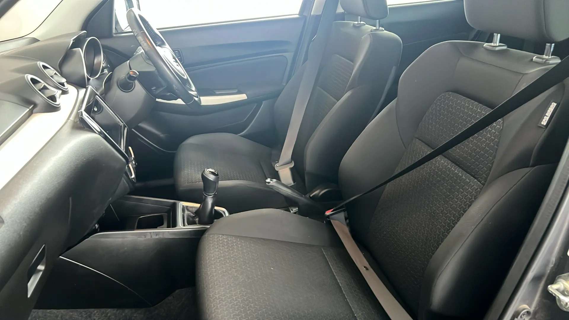 2021 SUZUKI SWIFT 2021 SUZUKI SWIFT