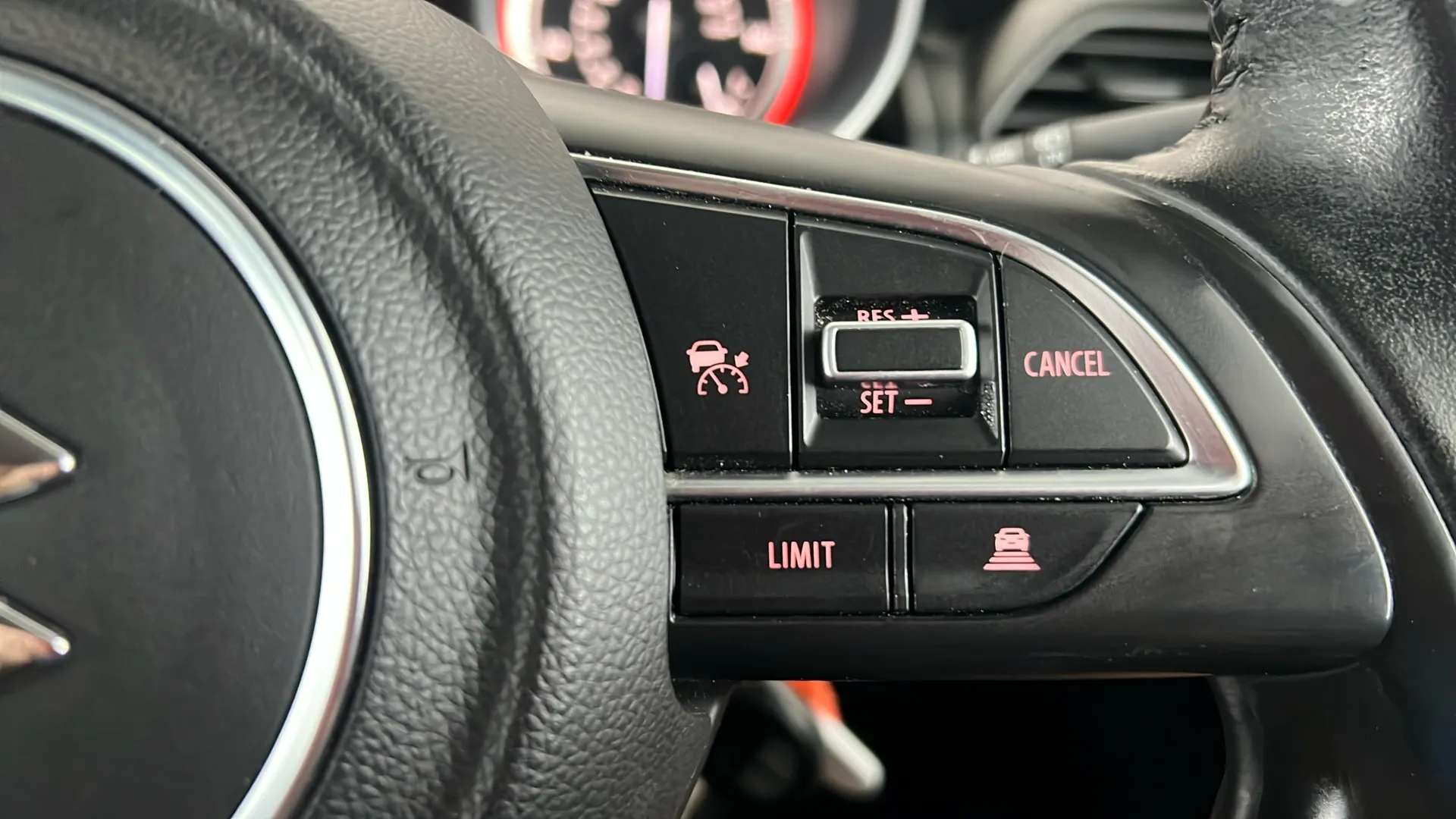2021 SUZUKI SWIFT 2021 SUZUKI SWIFT