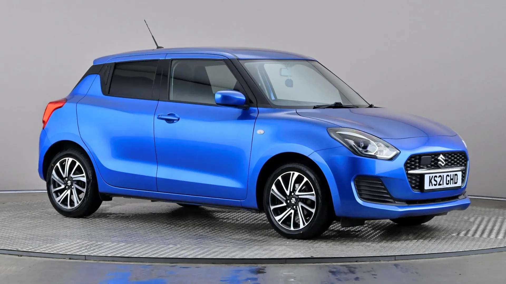 A 2021 SUZUKI SWIFT 1.2 Dualjet 83 12V Hybrid SZ-L A 2021 SUZUKI SWIFT 1.2 Dualjet 83 12V Hybrid SZ-L