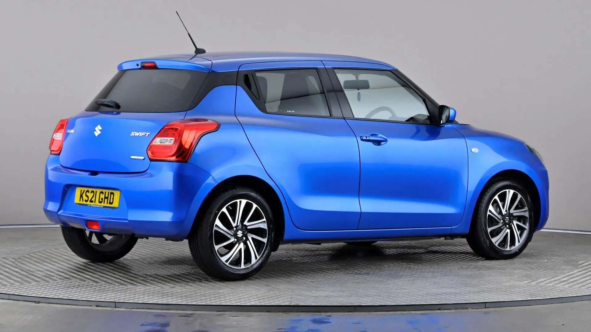 2021 SUZUKI SWIFT 2021 SUZUKI SWIFT