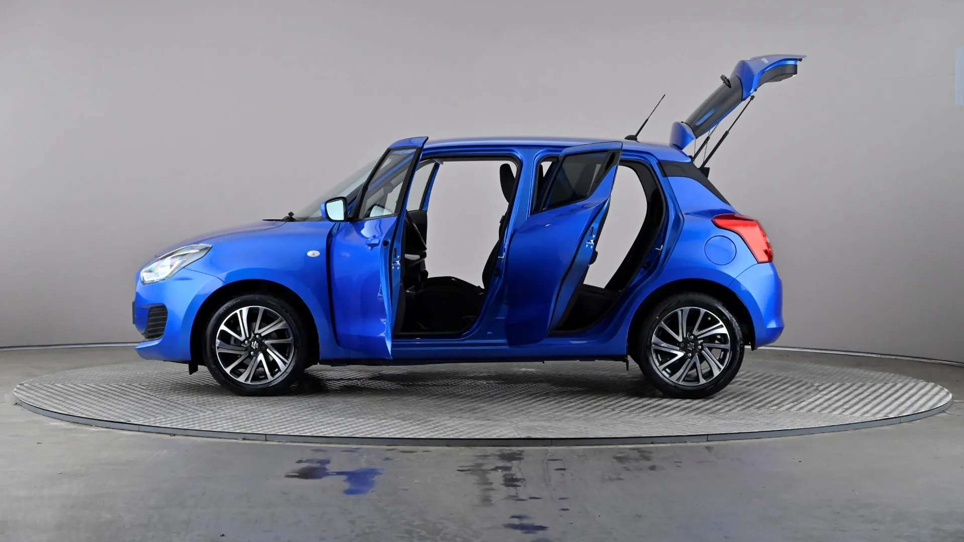 2021 SUZUKI SWIFT 2021 SUZUKI SWIFT
