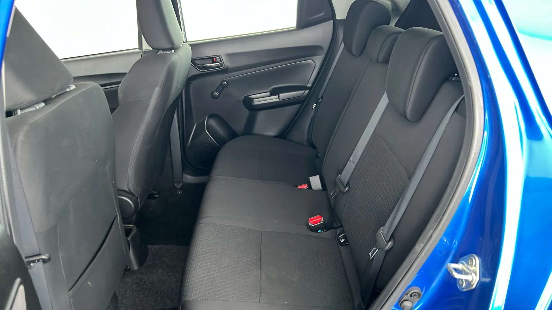 2021 SUZUKI SWIFT 2021 SUZUKI SWIFT