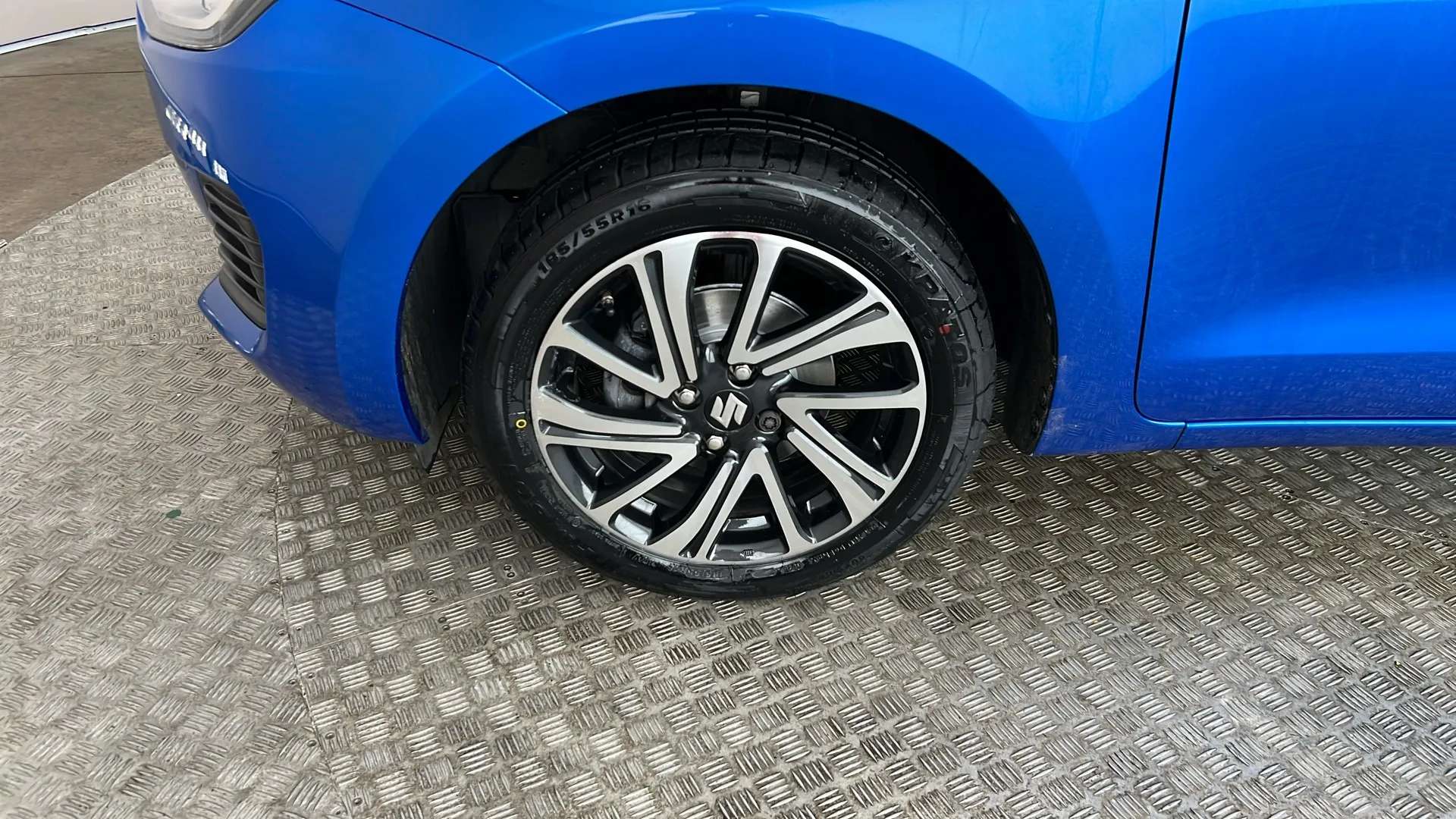 2021 SUZUKI SWIFT 2021 SUZUKI SWIFT