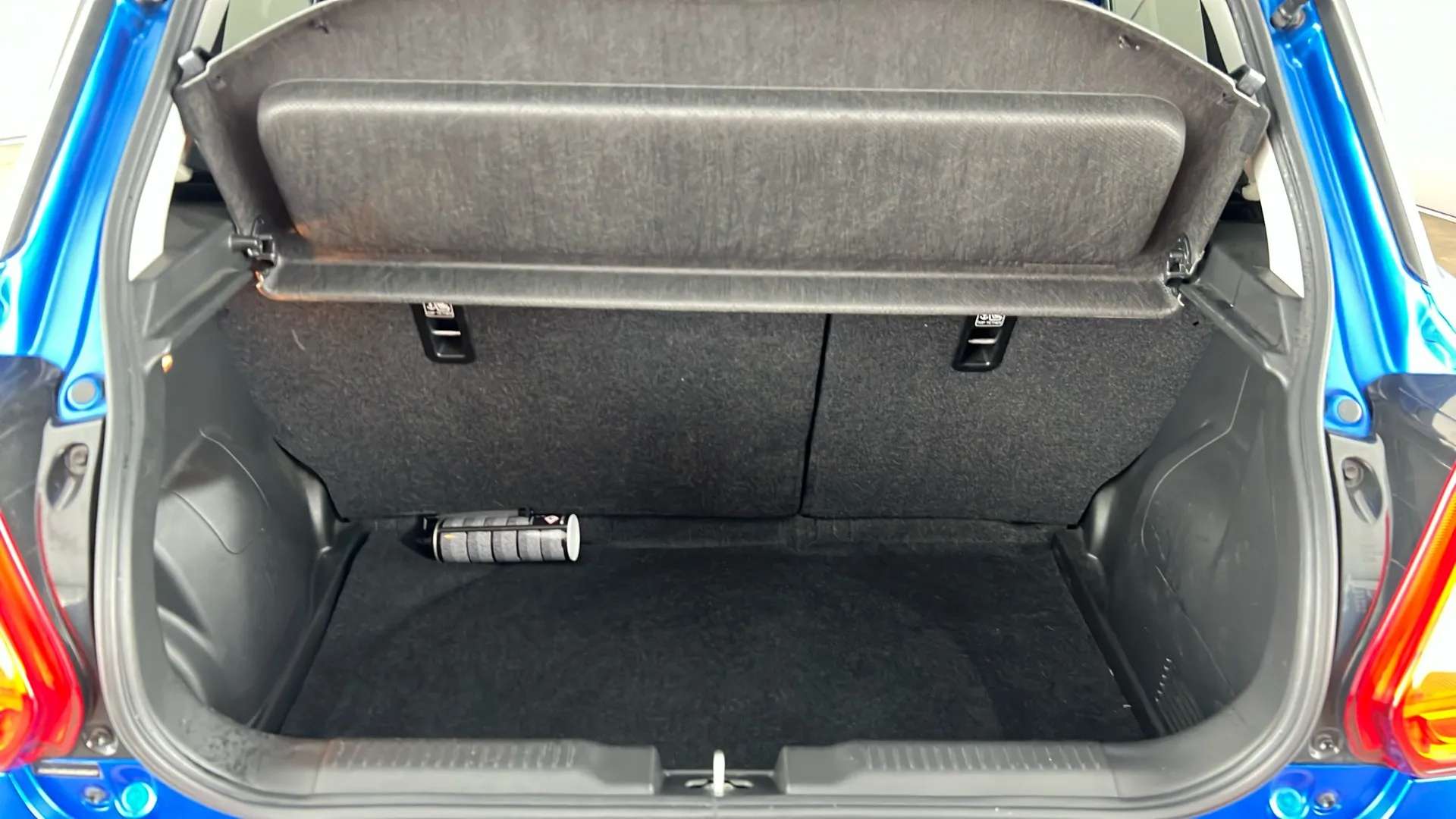 2021 SUZUKI SWIFT 2021 SUZUKI SWIFT