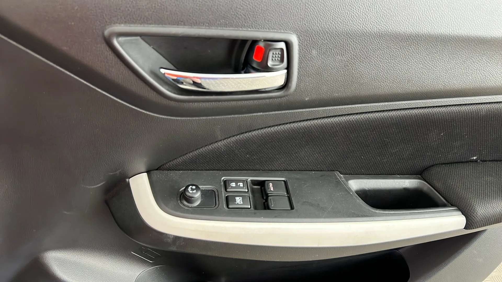 2021 SUZUKI SWIFT 2021 SUZUKI SWIFT