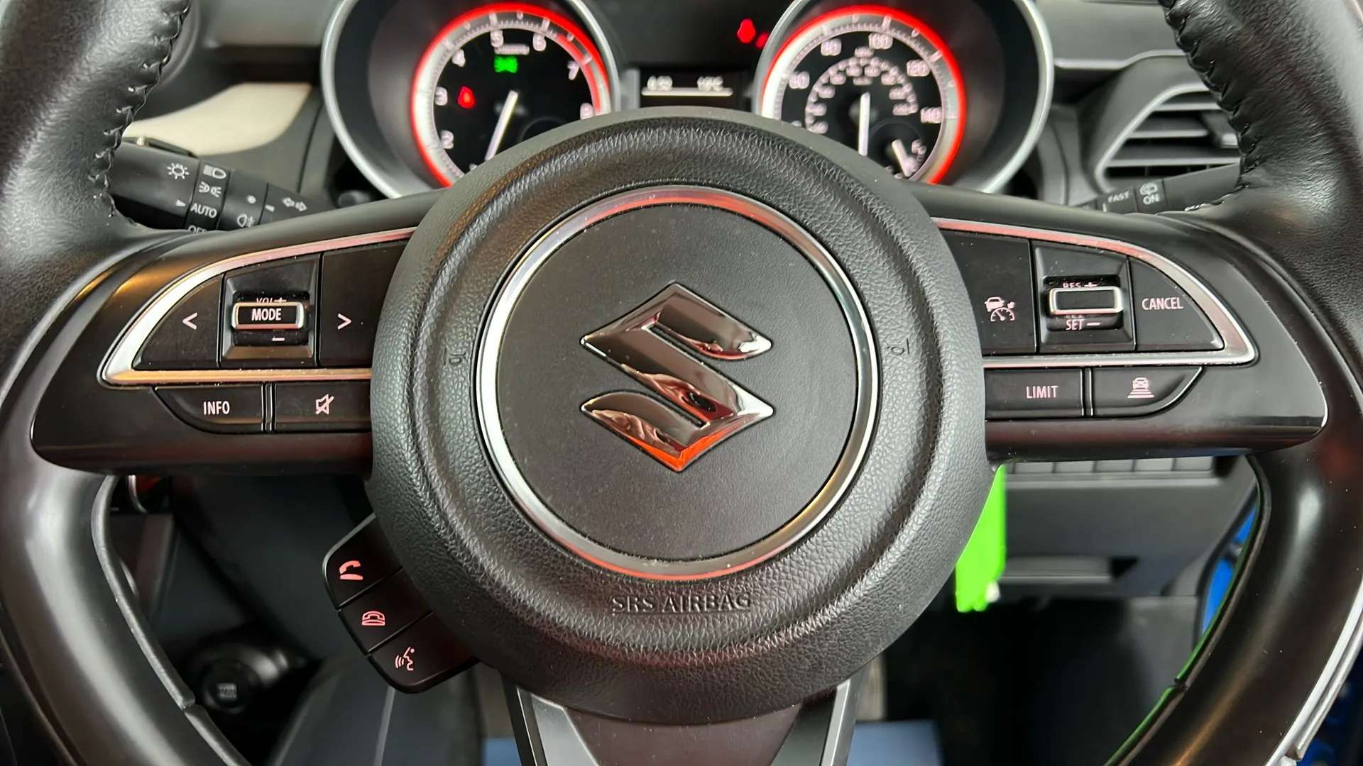2021 SUZUKI SWIFT 2021 SUZUKI SWIFT