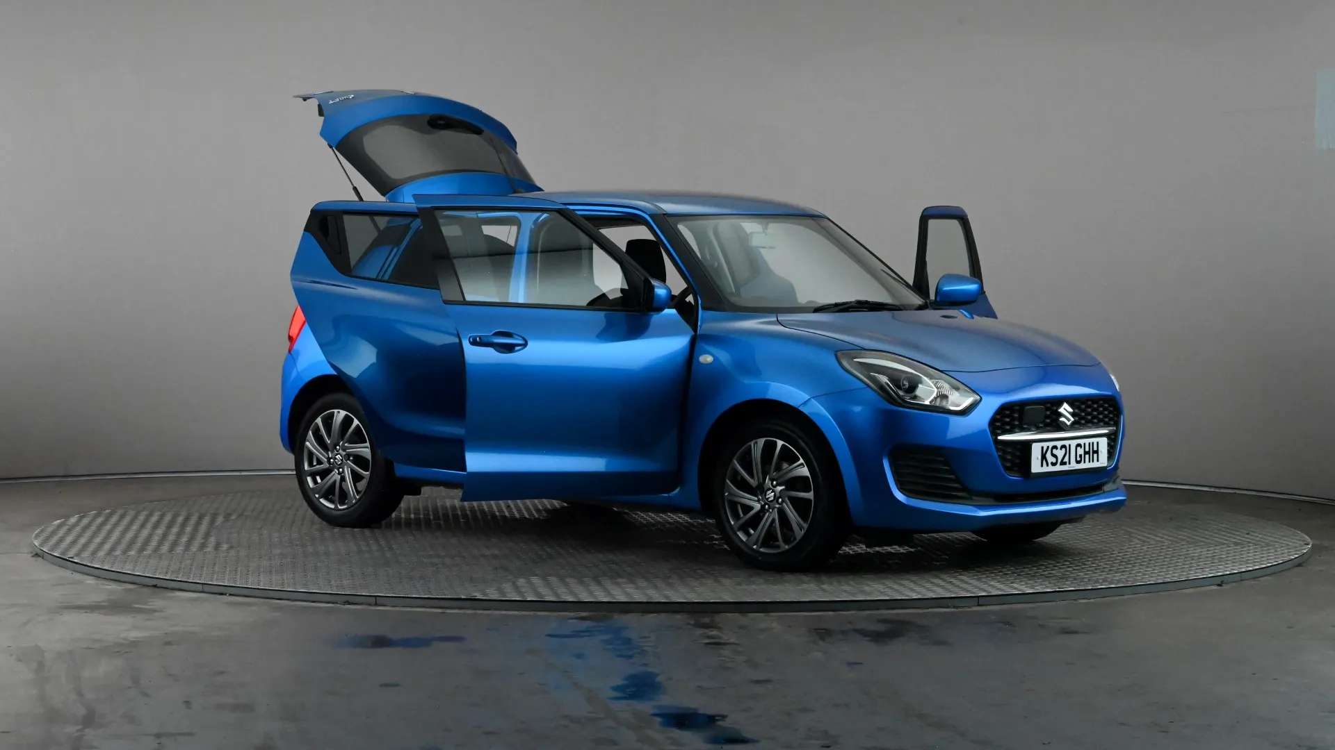 2021 SUZUKI SWIFT 2021 SUZUKI SWIFT