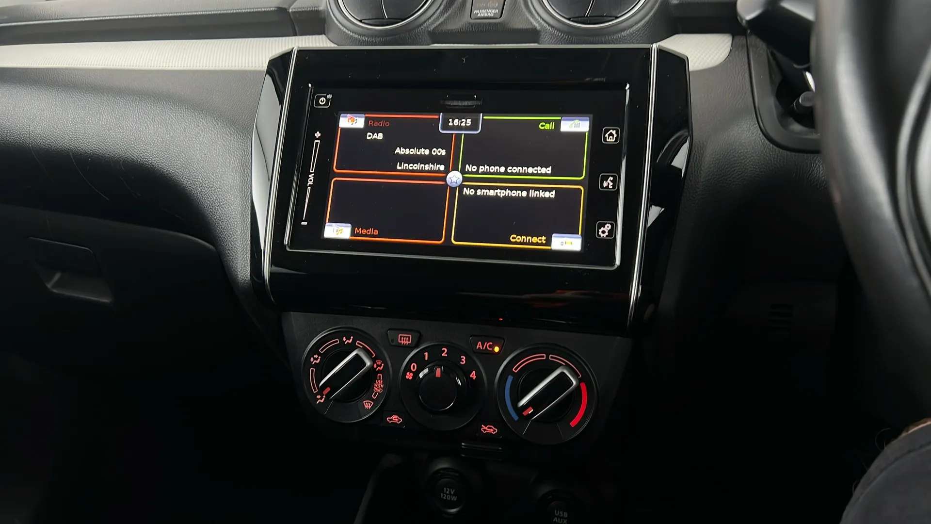 2021 SUZUKI SWIFT 2021 SUZUKI SWIFT