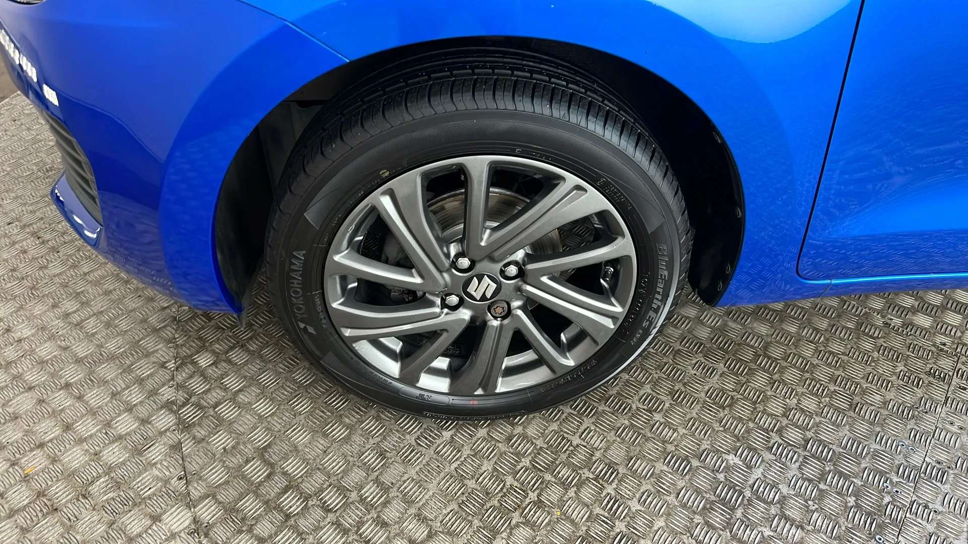 2021 SUZUKI SWIFT 2021 SUZUKI SWIFT
