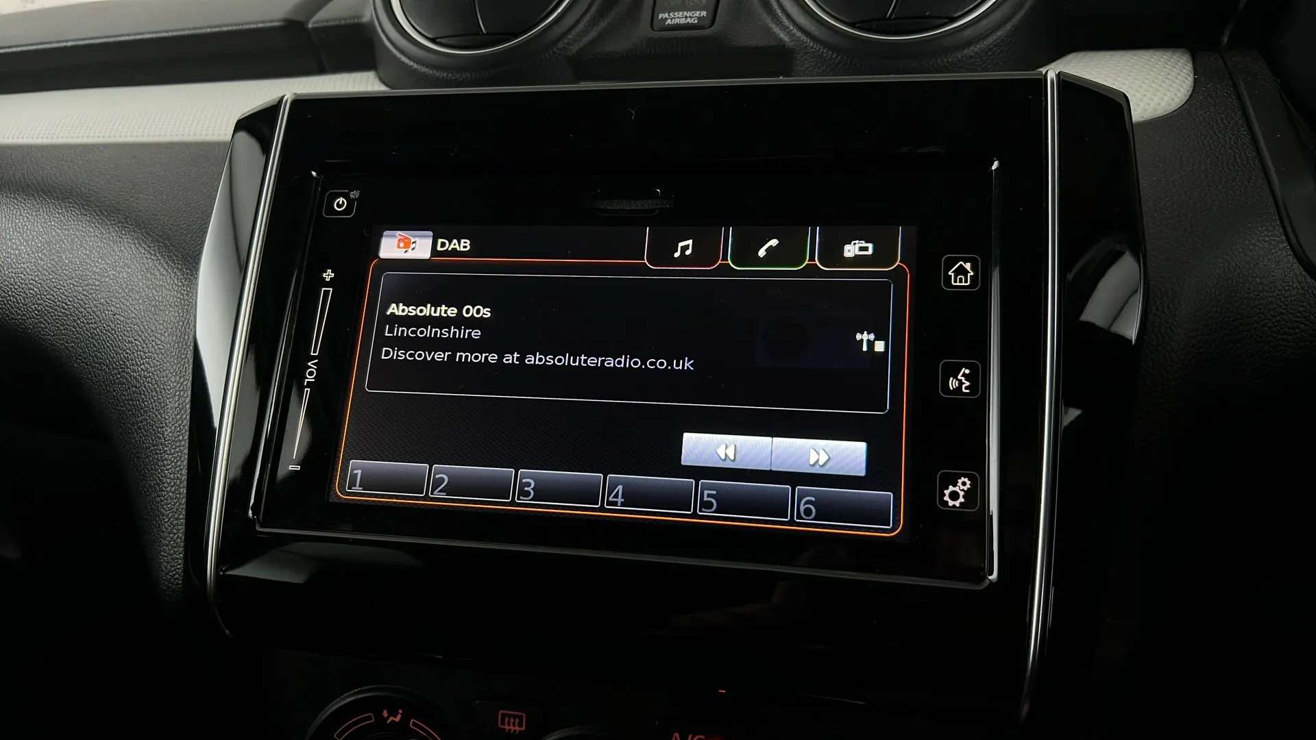 2021 SUZUKI SWIFT 2021 SUZUKI SWIFT