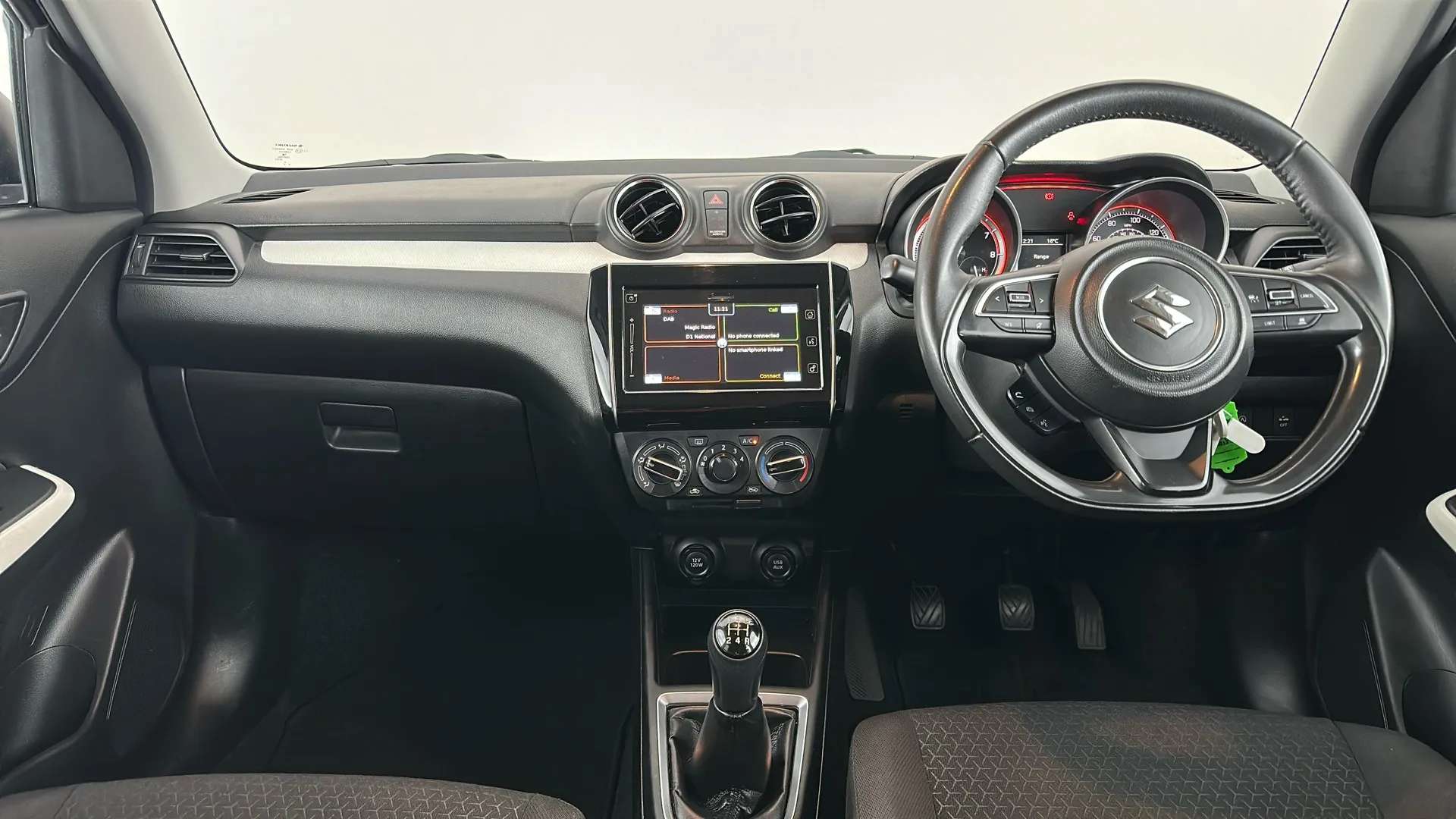 2022 SUZUKI SWIFT 2022 SUZUKI SWIFT