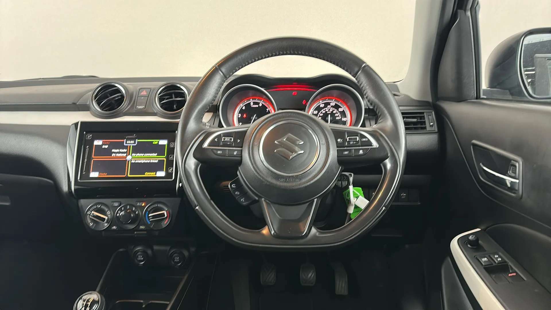 2022 SUZUKI SWIFT 2022 SUZUKI SWIFT