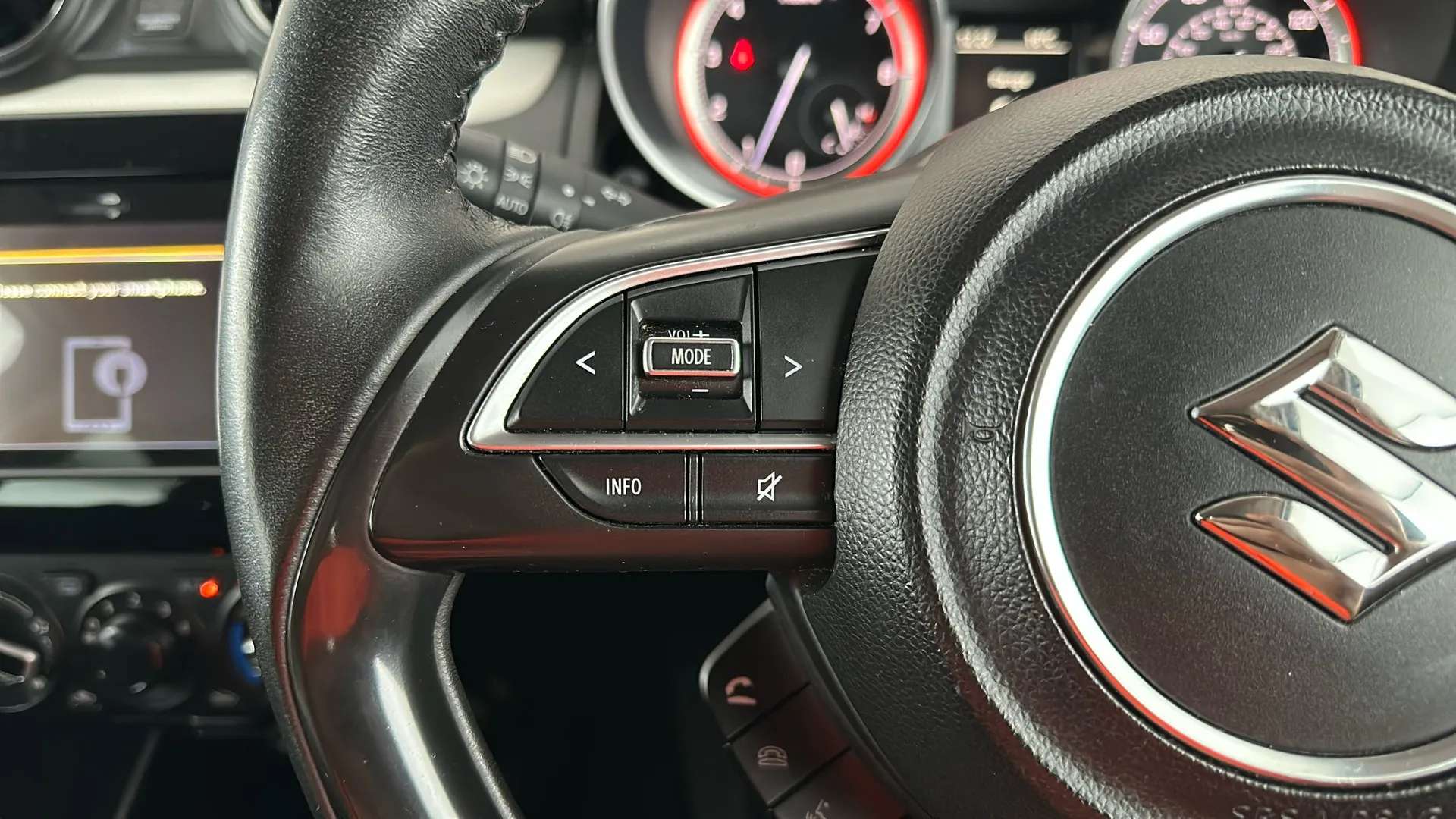 2022 SUZUKI SWIFT 2022 SUZUKI SWIFT