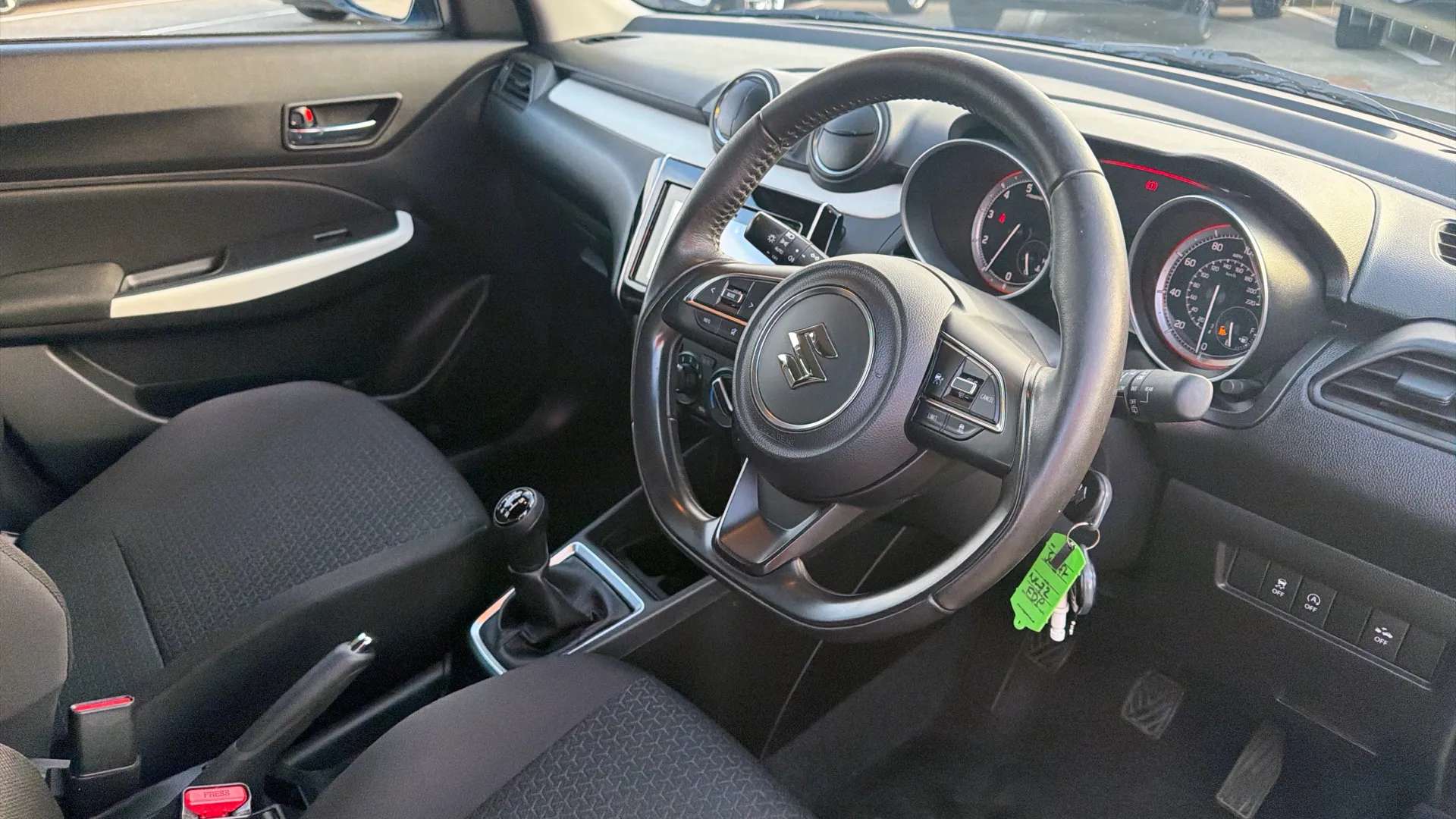 2023 SUZUKI SWIFT 2023 SUZUKI SWIFT