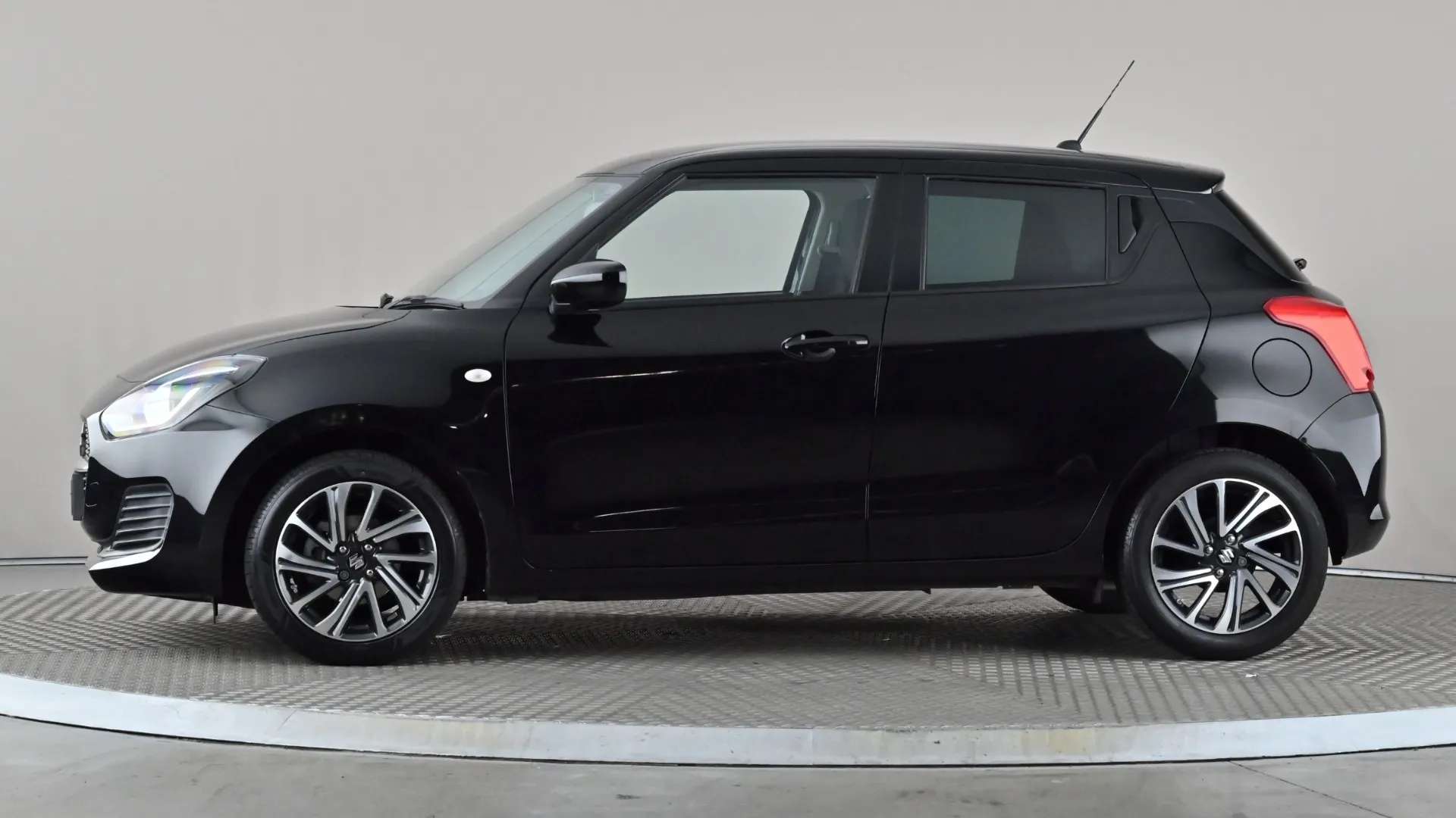A 2023 SUZUKI SWIFT 1.2 Dualjet 83 12V Hybrid SZ-L A 2023 SUZUKI SWIFT 1.2 Dualjet 83 12V Hybrid SZ-L