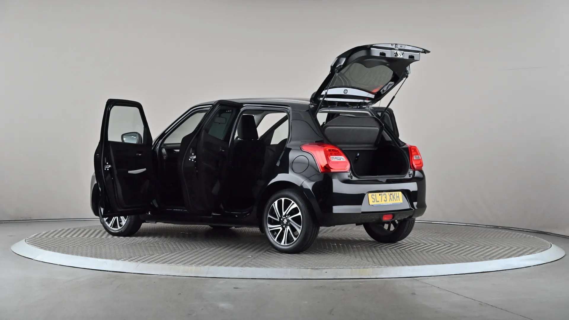 2023 SUZUKI SWIFT 2023 SUZUKI SWIFT