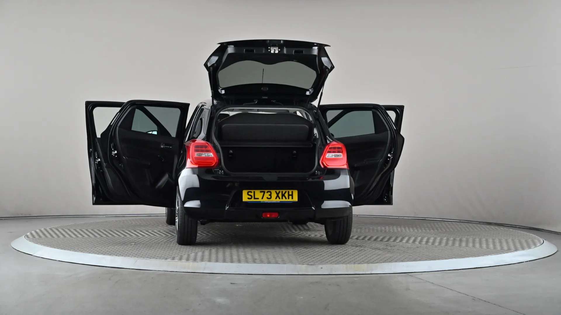 2023 SUZUKI SWIFT 2023 SUZUKI SWIFT