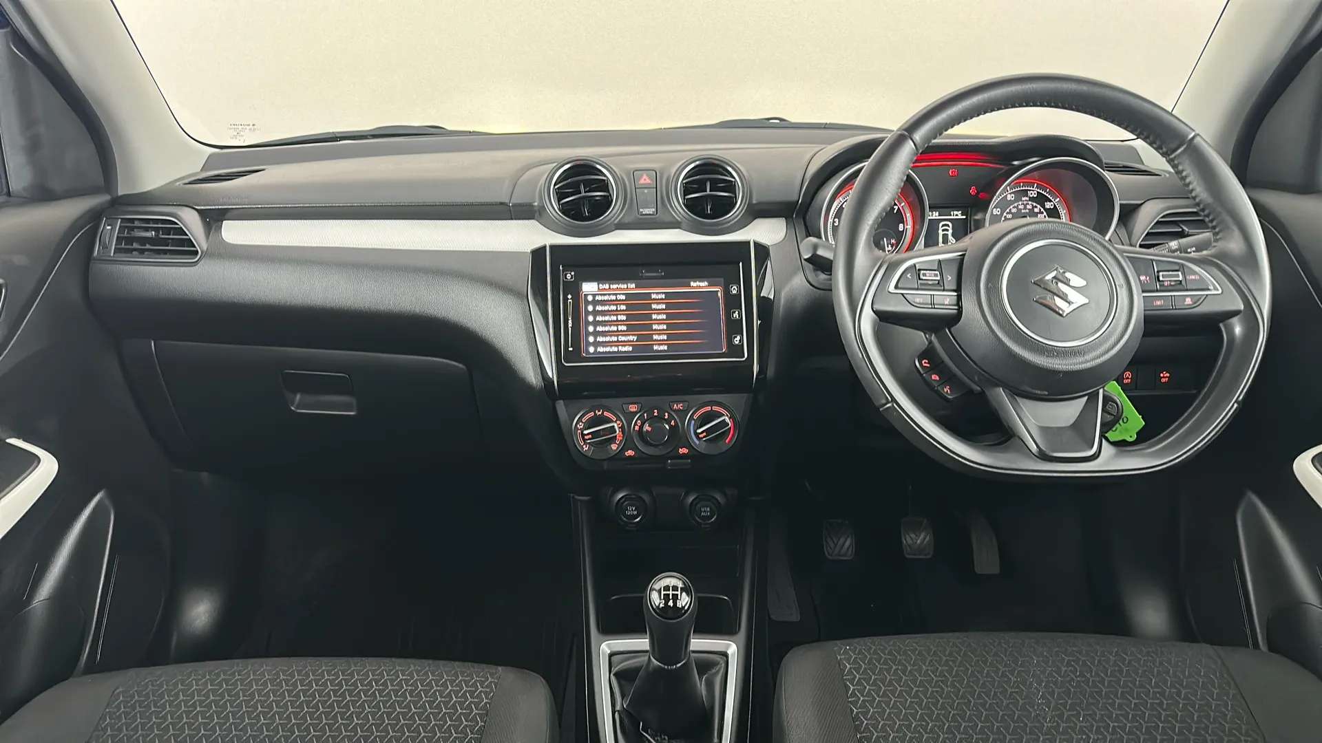 2023 SUZUKI SWIFT 2023 SUZUKI SWIFT