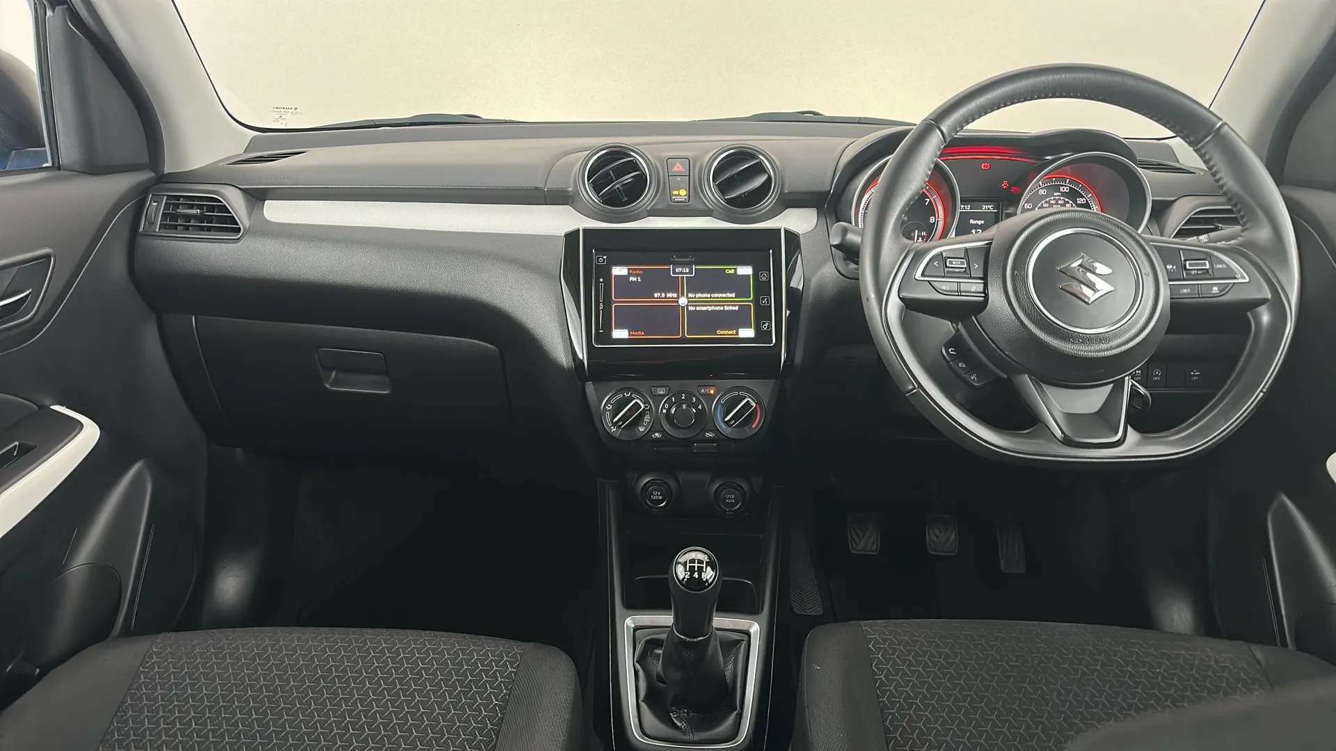 2023 SUZUKI SWIFT 2023 SUZUKI SWIFT