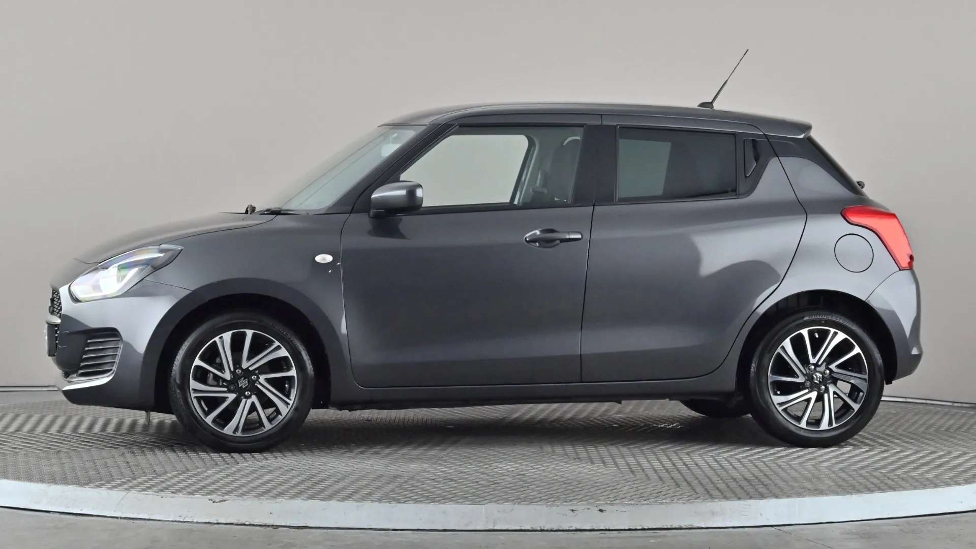 A 2023 SUZUKI SWIFT 1.2 Dualjet 83 12V Hybrid SZ-L A 2023 SUZUKI SWIFT 1.2 Dualjet 83 12V Hybrid SZ-L