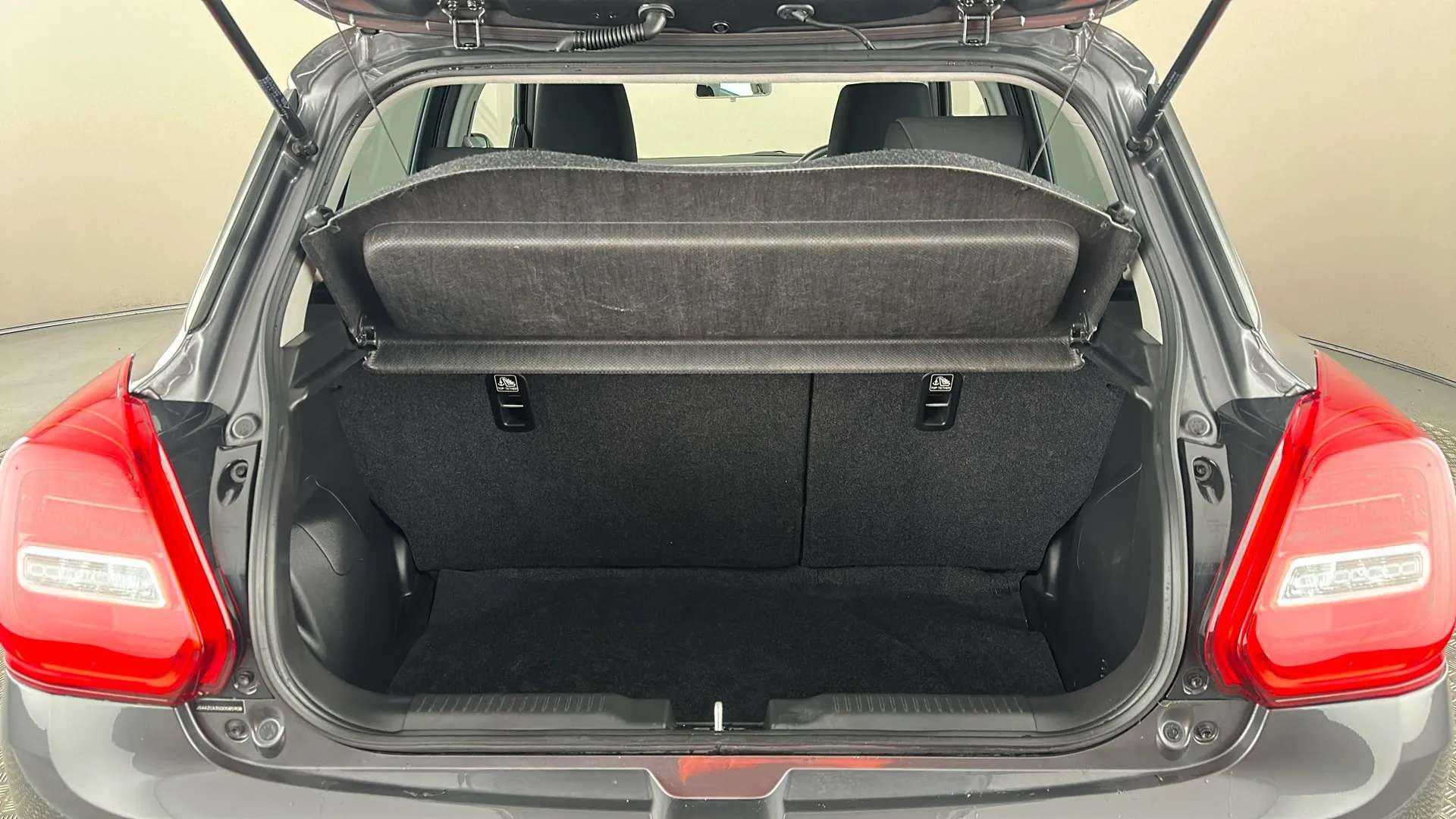 2023 SUZUKI SWIFT 2023 SUZUKI SWIFT