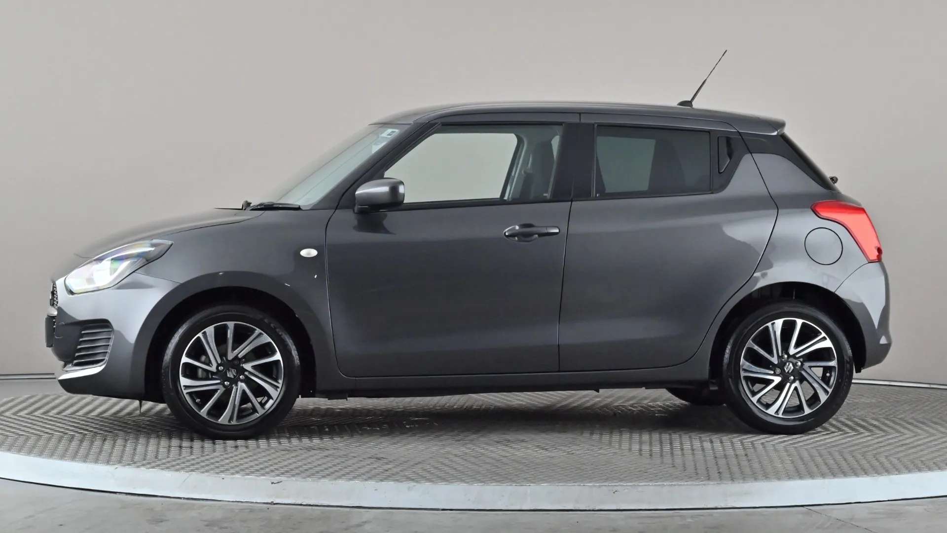 A 2023 SUZUKI SWIFT 1.2 Dualjet 83 12V Hybrid SZ-L A 2023 SUZUKI SWIFT 1.2 Dualjet 83 12V Hybrid SZ-L