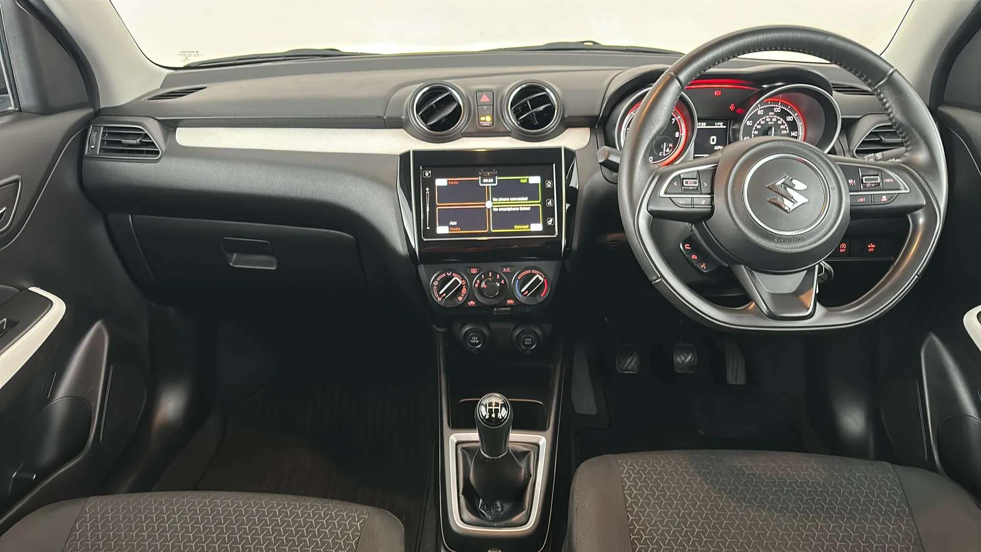 2023 SUZUKI SWIFT 2023 SUZUKI SWIFT