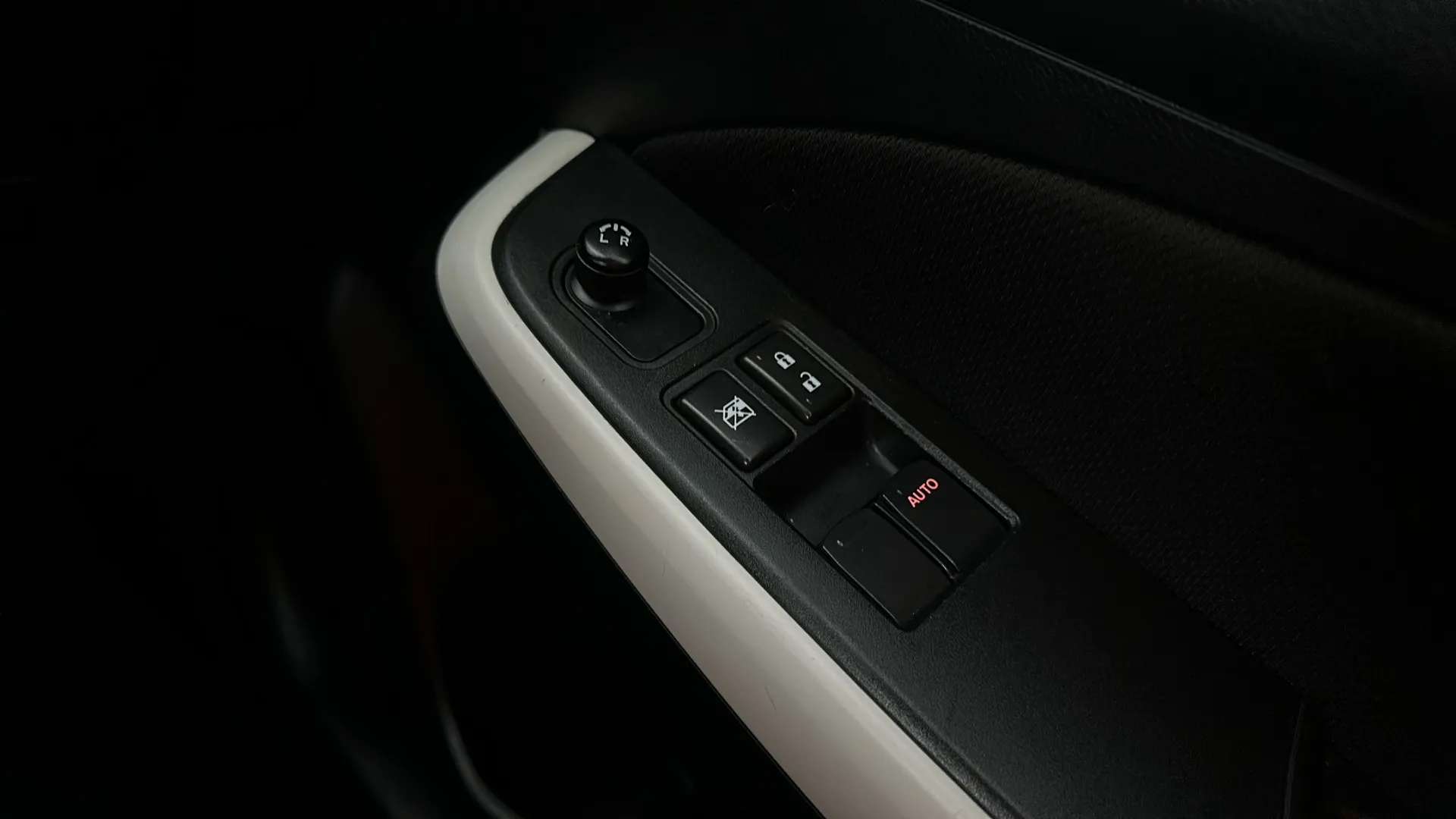 2023 SUZUKI SWIFT 2023 SUZUKI SWIFT