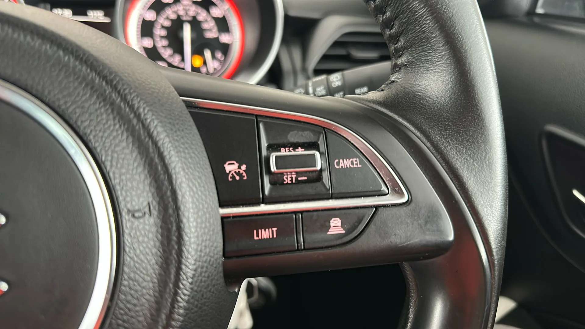 2023 SUZUKI SWIFT 2023 SUZUKI SWIFT