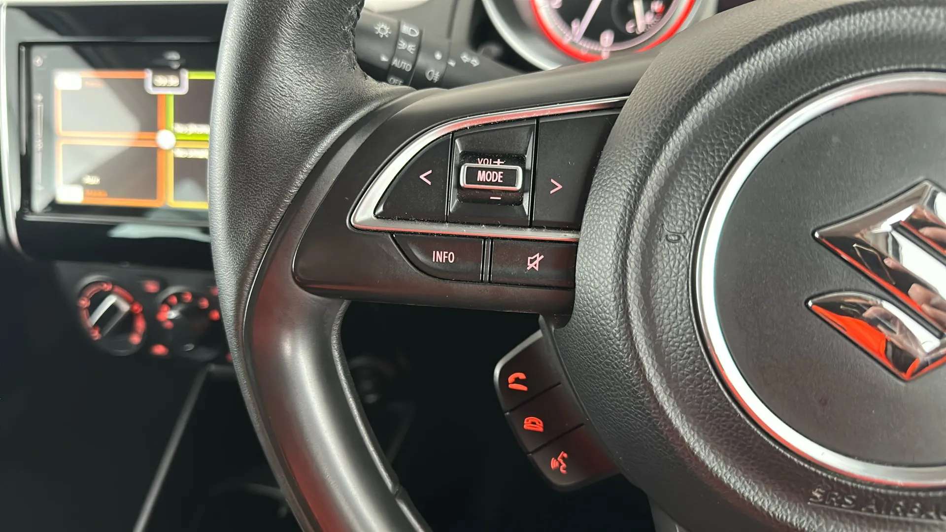2023 SUZUKI SWIFT 2023 SUZUKI SWIFT