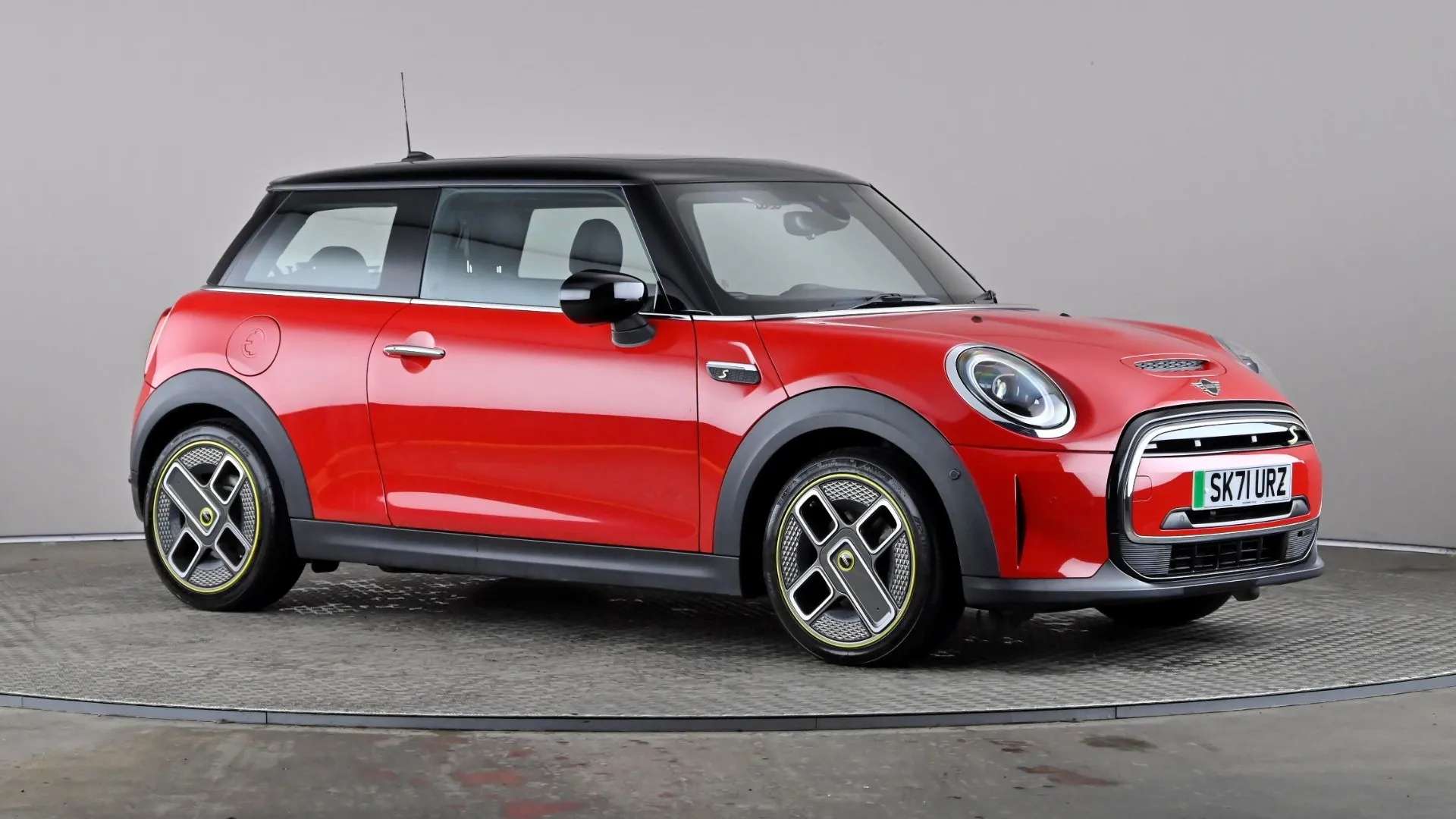 A 2021 MINI HATCH 135kW Cooper S Level 3 33kWh Auto A 2021 MINI HATCH 135kW Cooper S Level 3 33kWh Auto