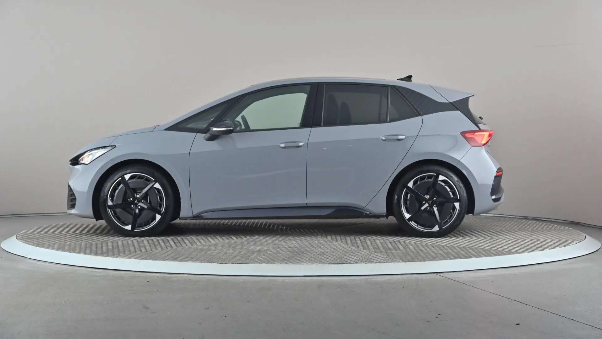 2023 CUPRA BORN 2023 CUPRA BORN