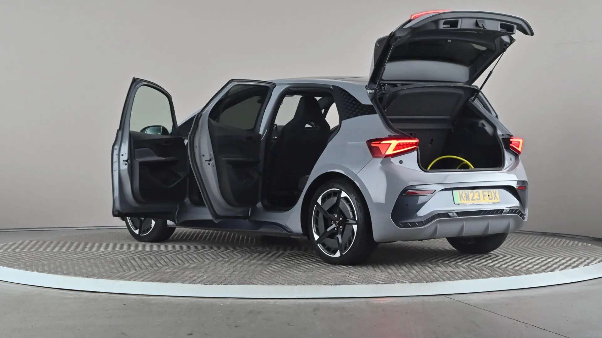 2023 CUPRA BORN 2023 CUPRA BORN