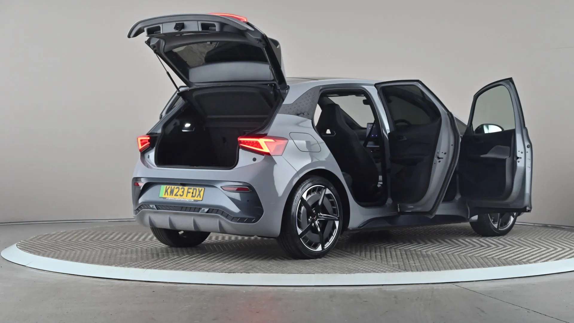 2023 CUPRA BORN 2023 CUPRA BORN