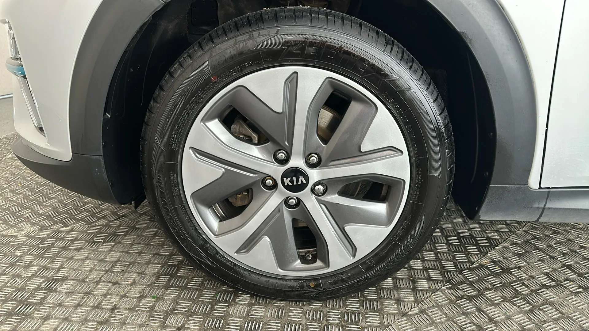2021 KIA E-NIRO 2021 KIA E-NIRO
