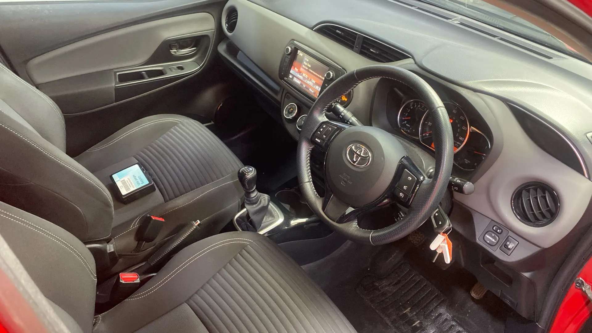 A 2016 TOYOTA YARIS 1.33 VVT-i Design A 2016 TOYOTA YARIS 1.33 VVT-i Design