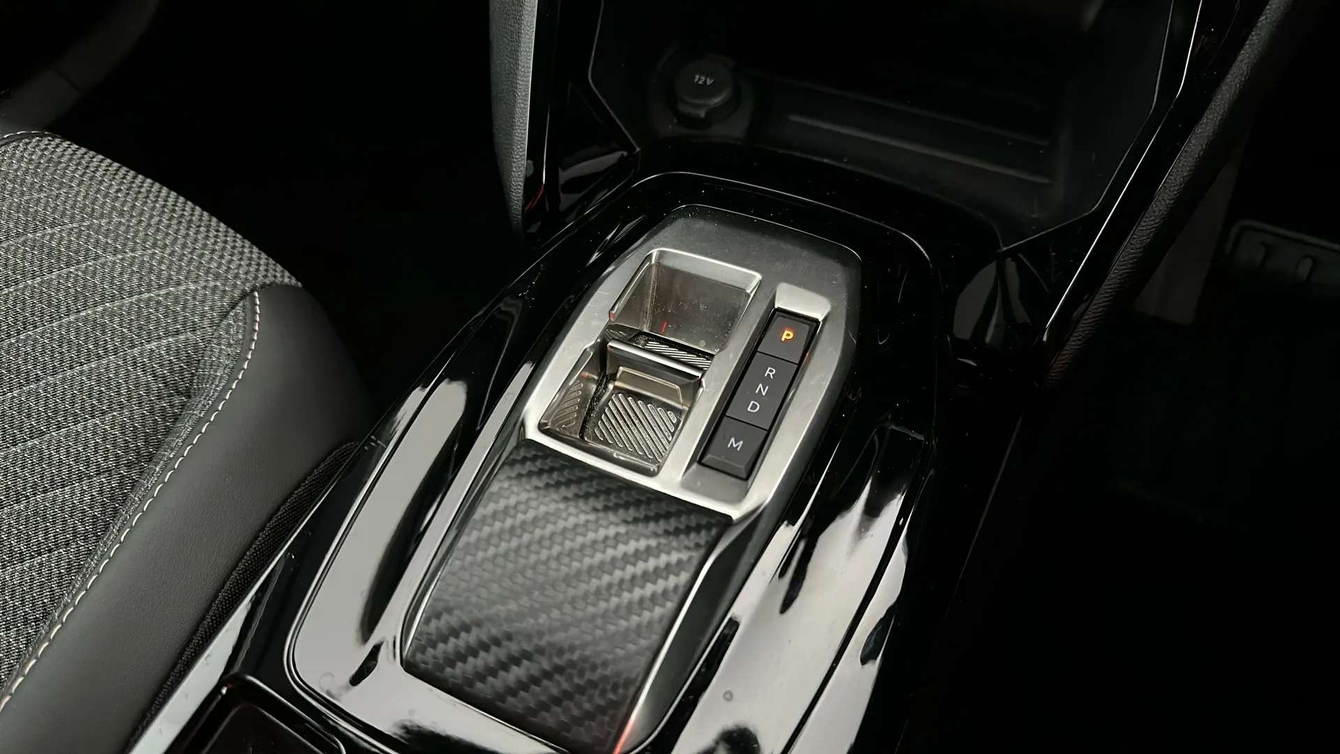 2025 PEUGEOT 2008 2025 PEUGEOT 2008